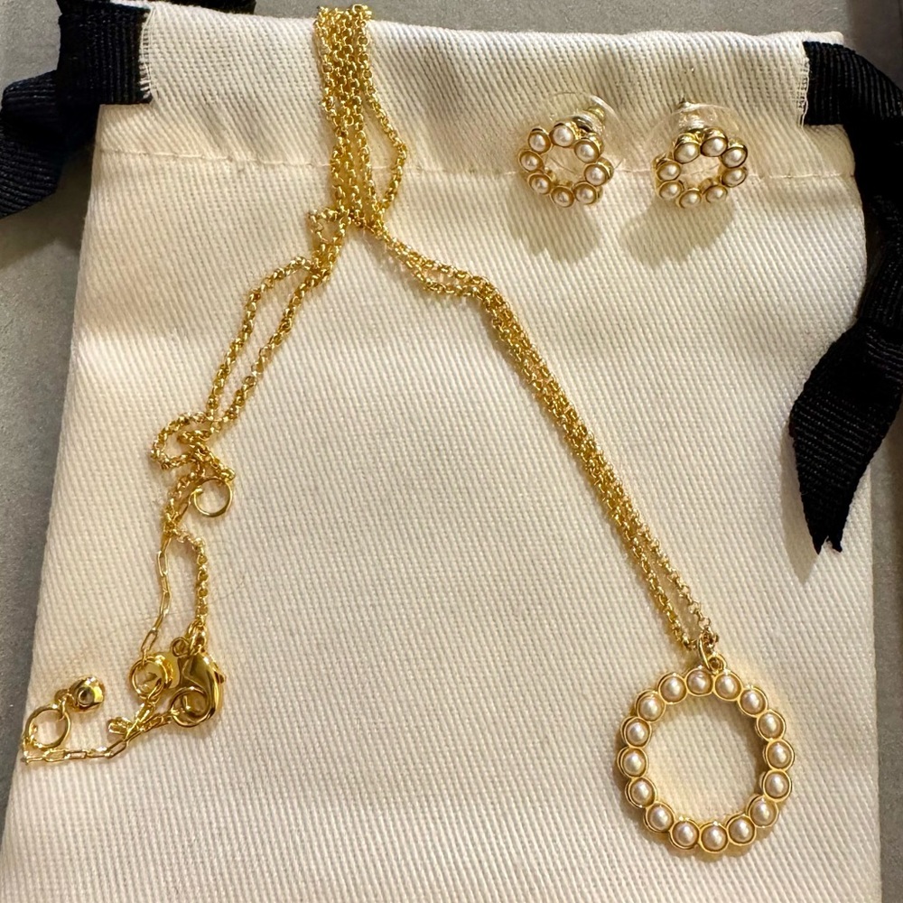 Kate Spade Gold Circle Necklace and Earrings Set